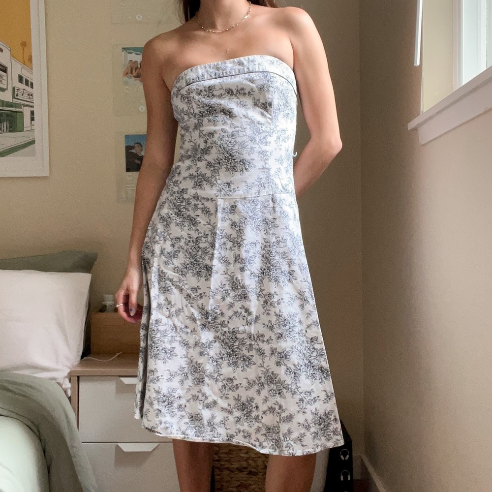 Blue & White Floral Toile Pattern Midi Dress